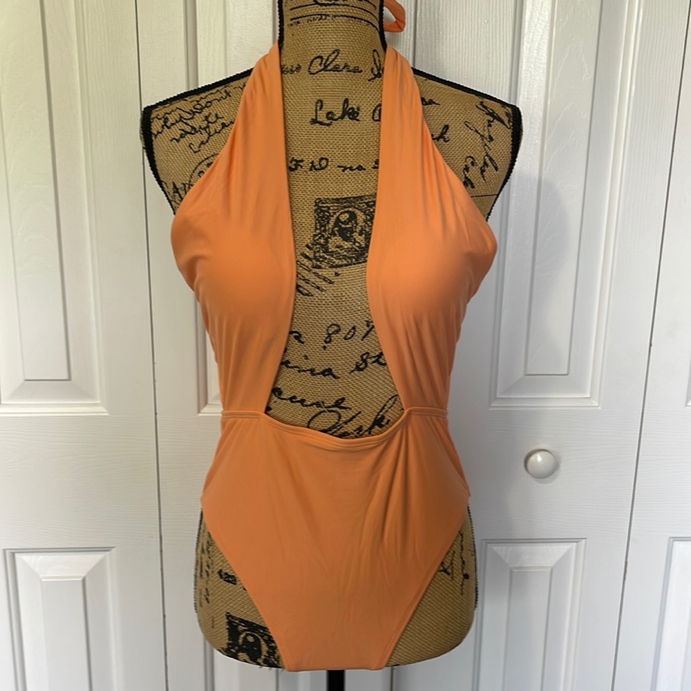 BNWT Cupshe Peach One Piece Plunge Bathing Suit